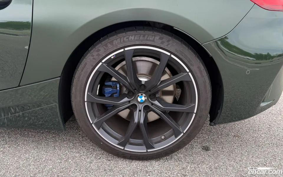 BMW Z4 M40i 2025 — thumbnail 2