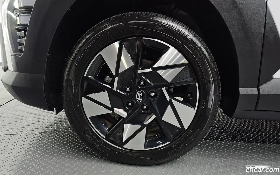 Hyundai Kona 1.6 2WD 2023 — thumbnail 5