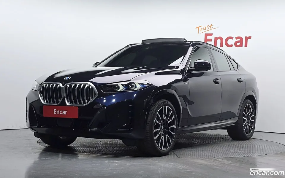 BMW X6 xDrive40i M 2023 — photo 1, buy with delivery to Moscow