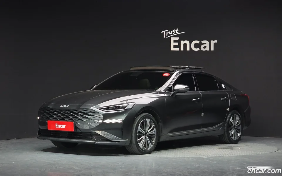 Kia K8 Hybrid 2022 — photo 1, buy with delivery to Moscow