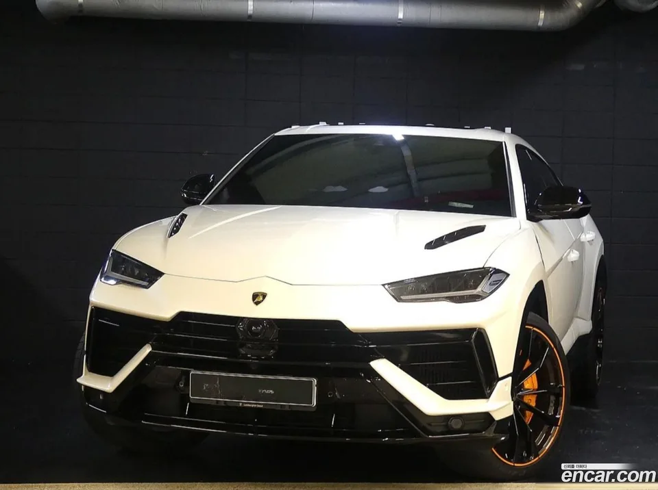 Lamborghini Urus 2024