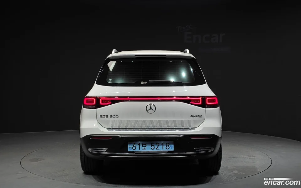 Mercedes-Benz EQB EQB300 4MATIC 2022 — thumbnail 4