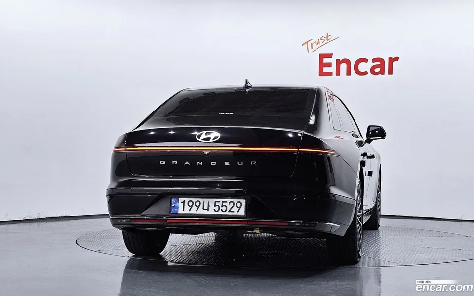 Hyundai Grandeur Hybrid 2023 — thumbnail 4
