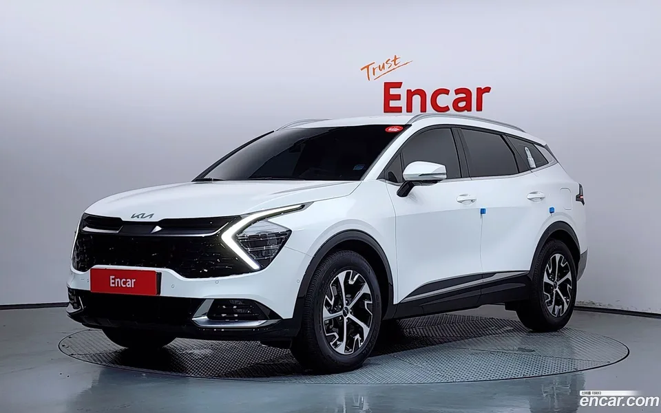 Kia Sportage Hybrid 2WD 2024 — photo 1, buy with delivery to Moscow