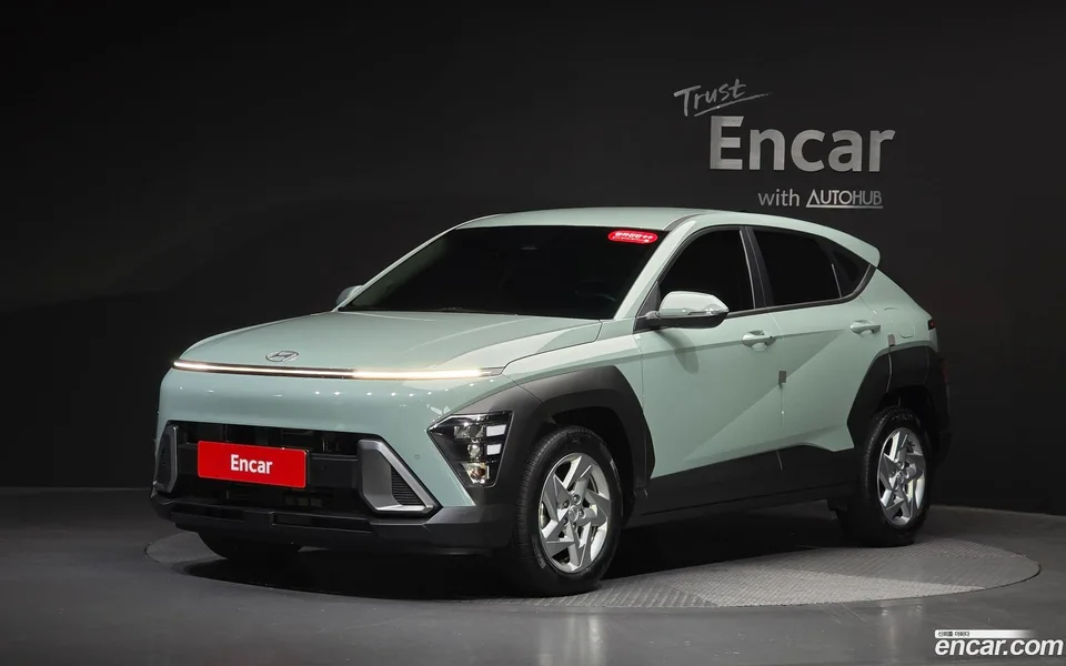 Hyundai Kona 1.6 2WD 2023 — photo 1, buy with delivery to Moscow
