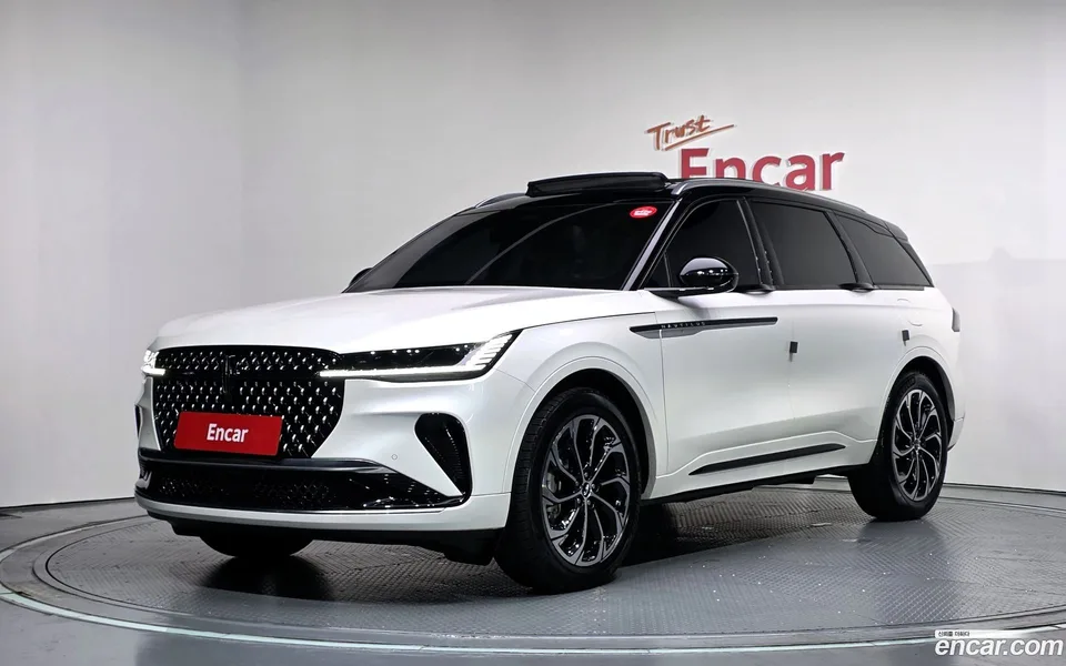 Lincoln Nautilus 2.0 AWD 2024 — photo 1, buy with delivery to Moscow