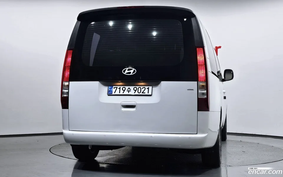 Hyundai Staria 4WD 11 2024 — thumbnail 4