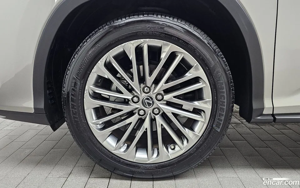 Lexus RX450h 2022 — thumbnail 2