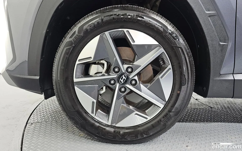 Hyundai Tucson NX4 1.6 2WD 2025 — thumbnail 2