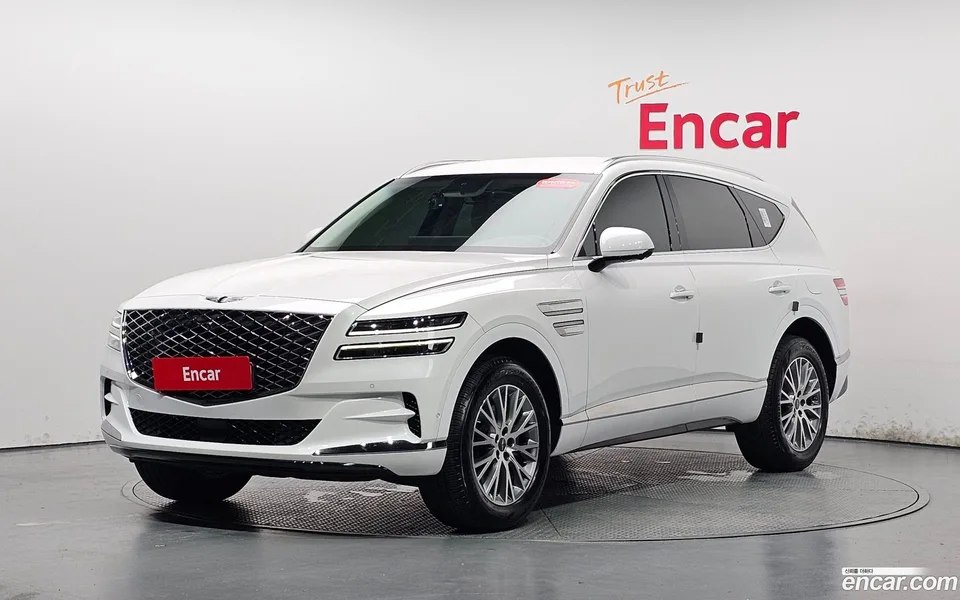 Genesis GV80 2.5T 2WD 2023 — photo 1, buy with delivery to Moscow