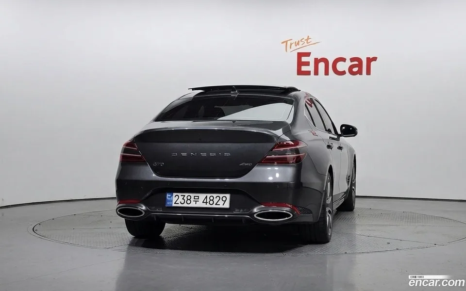 Genesis G70 2.5T 4WD 2023 — thumbnail 4