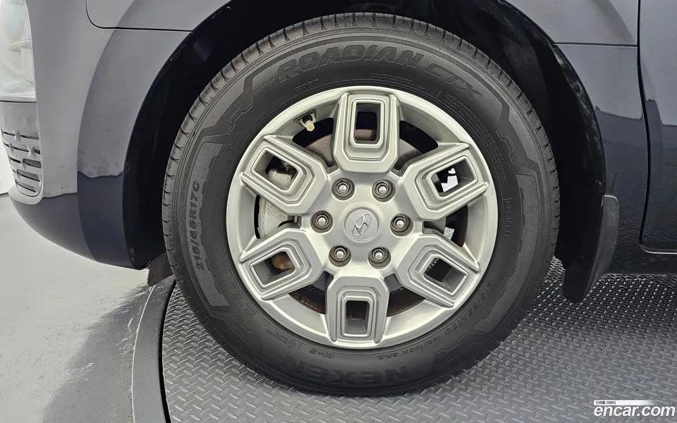 Hyundai Staria 5 2023 — thumbnail 2