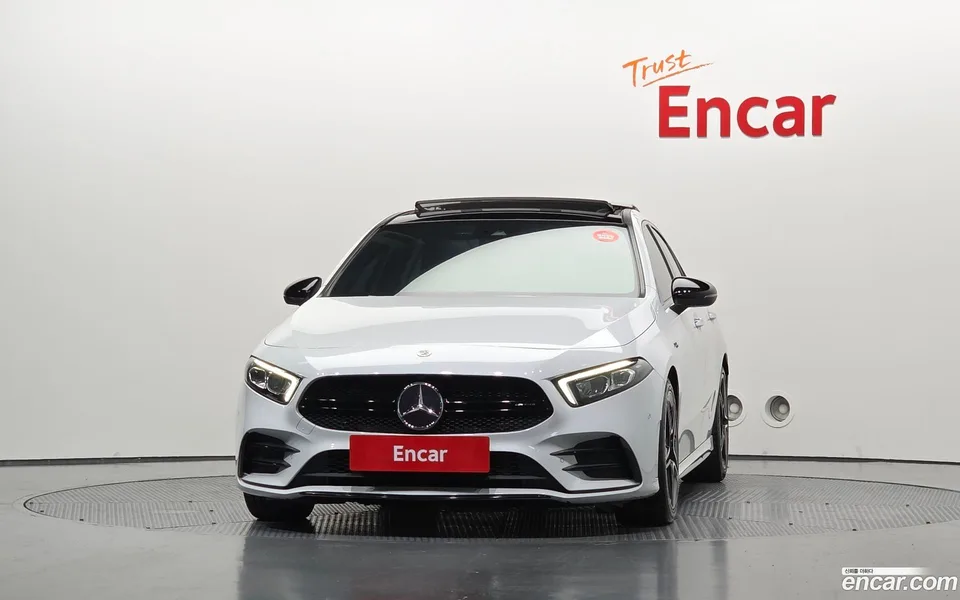 Mercedes-Benz A-Class AMG A35 4MATIC 2022 — thumbnail 3