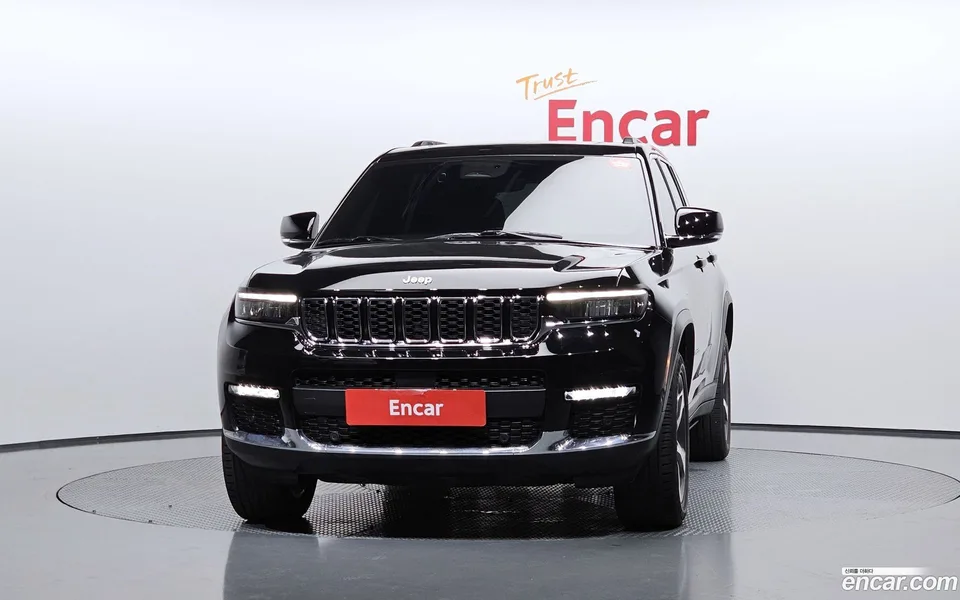 Jeep Grand Cherokee 3.6 2023 — thumbnail 3