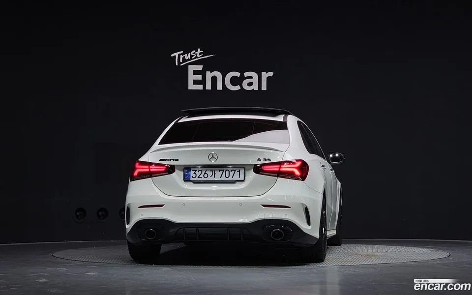 Mercedes-Benz A-Class AMG A35 4MATIC 2022 — thumbnail 4