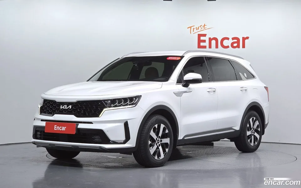 Kia Sorento 2.5T 2WD 2023 — photo 1, buy with delivery to Moscow