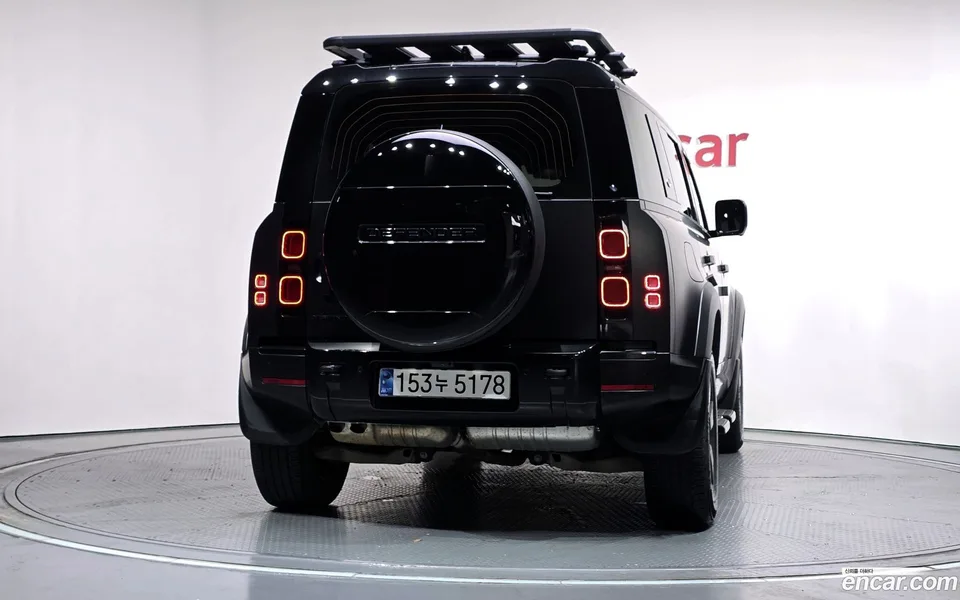 Land Rover Defender 110 D300 X- HSE 2024 — thumbnail 4