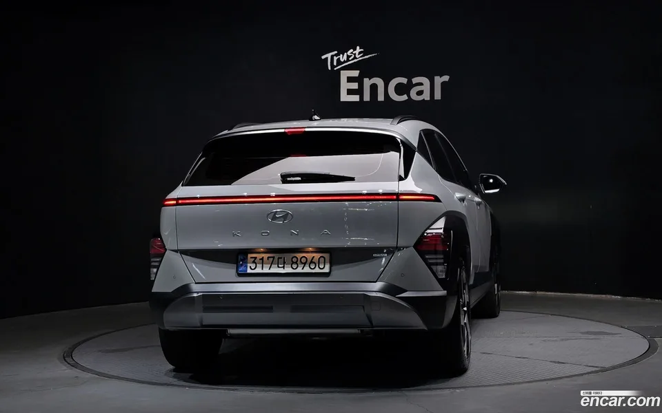 Hyundai Kona 1.6 4WD 2023 — thumbnail 4