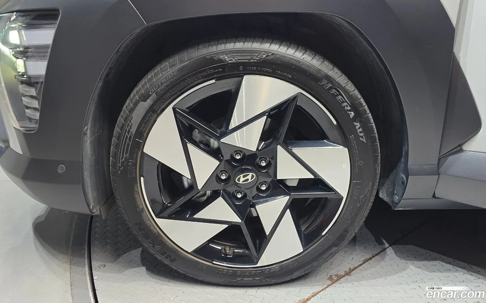 Hyundai Kona 1.6 4WD 2023 — thumbnail 5