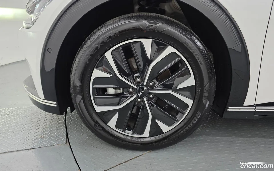 Kia EV6 4WD 2024 — миниатюра 5