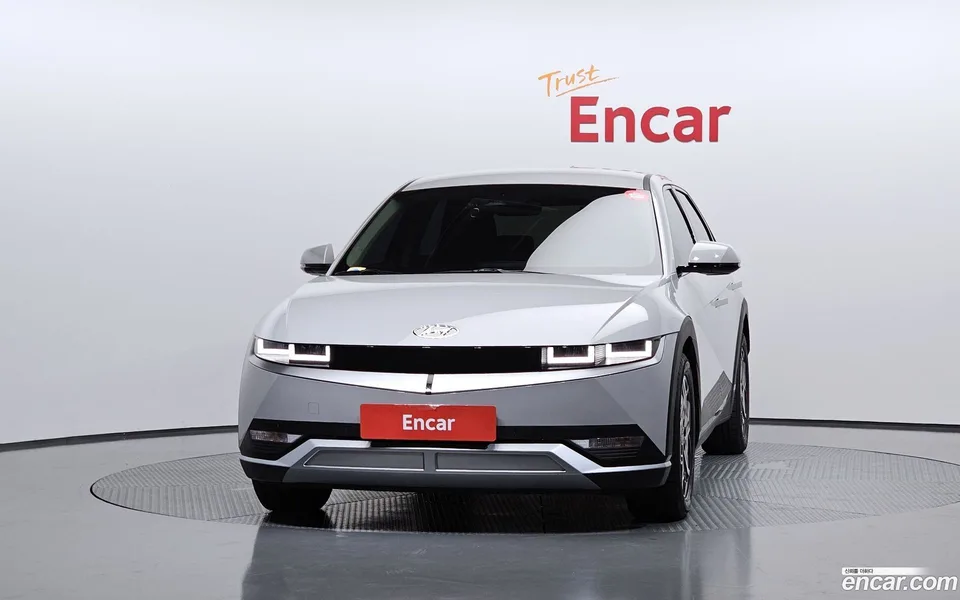 Hyundai Ioniq 5 2023 — thumbnail 3