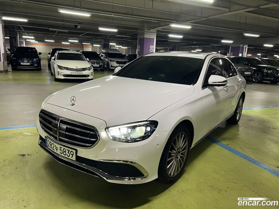 Mercedes-Benz E-Class E250 2022 — photo 1, buy with delivery to Moscow
