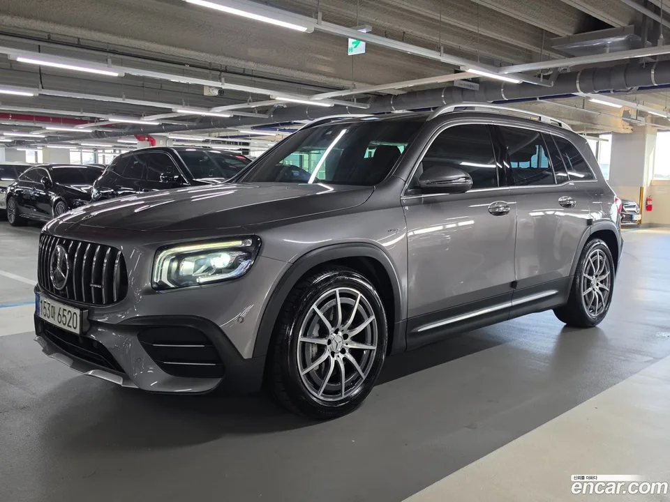Mercedes-Benz GLB-Class AMG GLB35 4MATIC 2022 — thumbnail 3