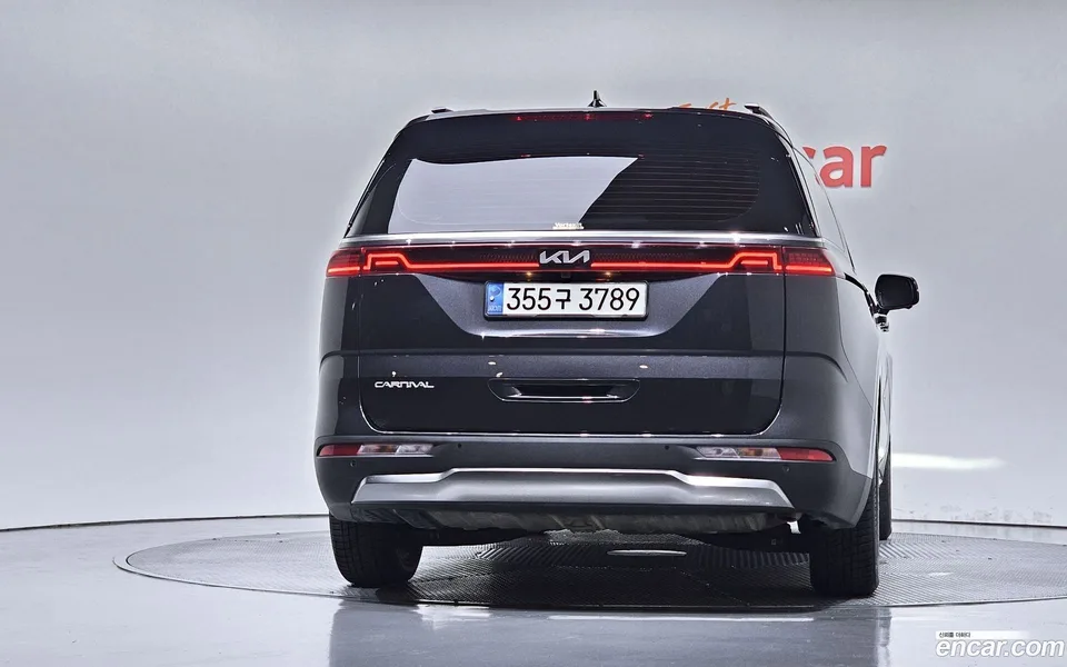 Kia Carnival 7 2022 — thumbnail 4