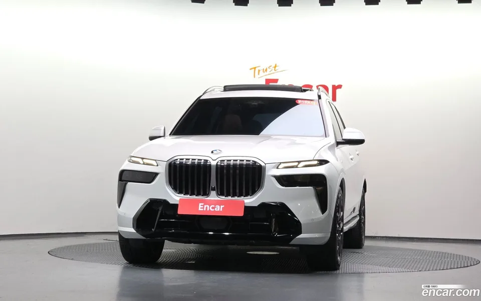 BMW X7 xDrive 40d M 6 2025 — thumbnail 3