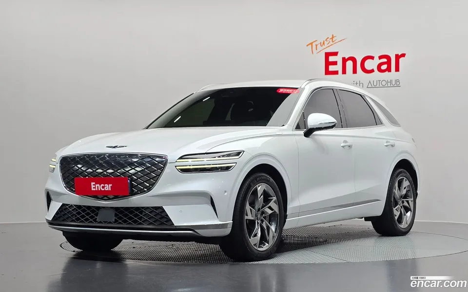 Genesis Electrified GV70 e-AWD 2022 — photo 1, buy with delivery to Moscow