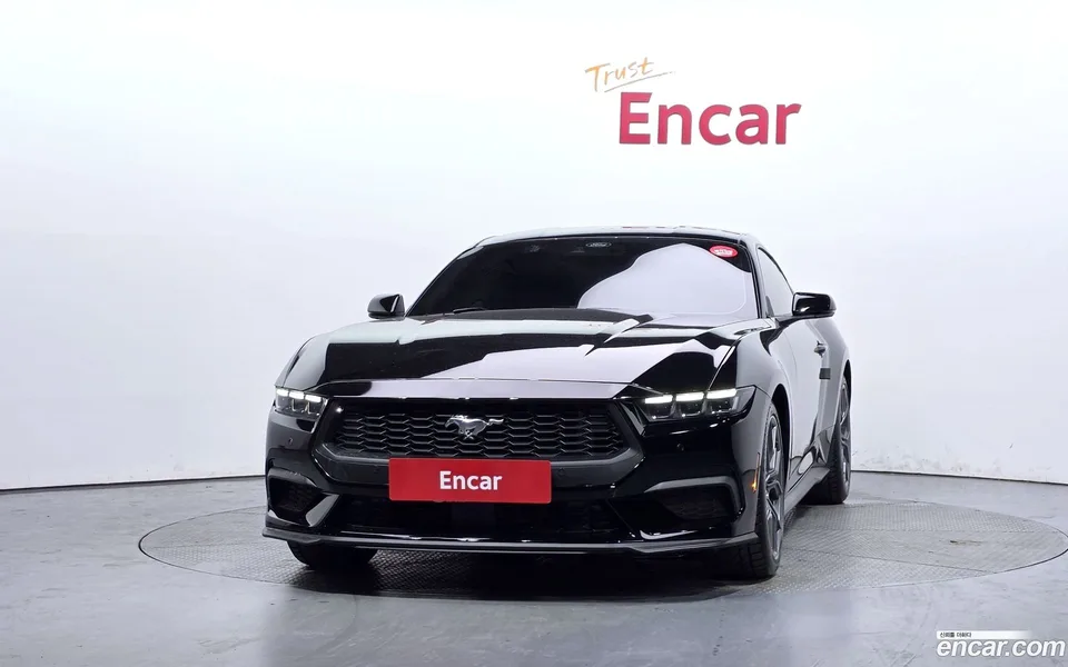 Ford Mustang 2.3 2025 — thumbnail 3