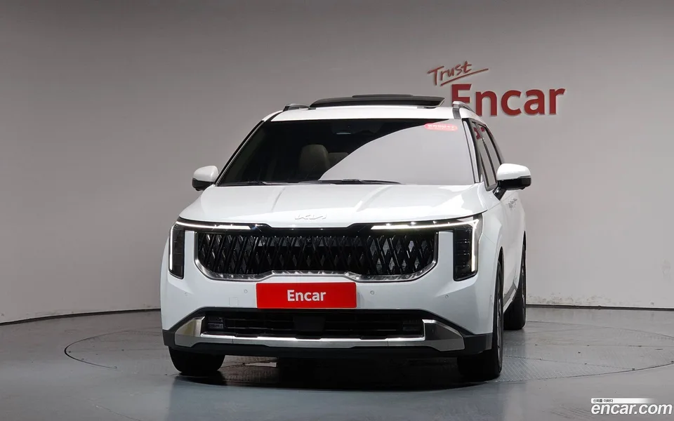 Kia Carnival 9 2023 — thumbnail 3