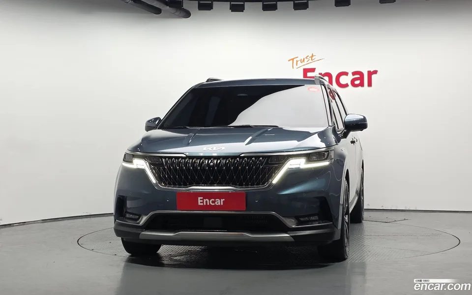 Kia Carnival 9 2022 — thumbnail 3