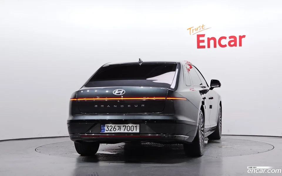 Hyundai Grandeur Hybrid 2023 — thumbnail 4