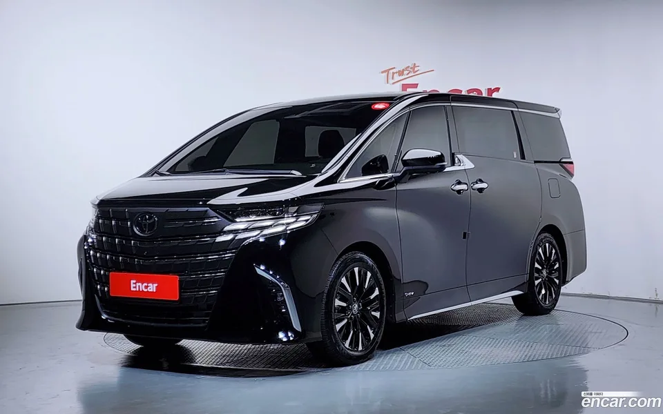 Toyota Alphard 2.5 HEV AWD 2024 — photo 1, buy with delivery to Moscow