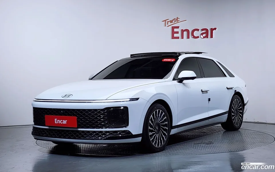 Hyundai Grandeur Hybrid 2023 — photo 1, buy with delivery to Moscow