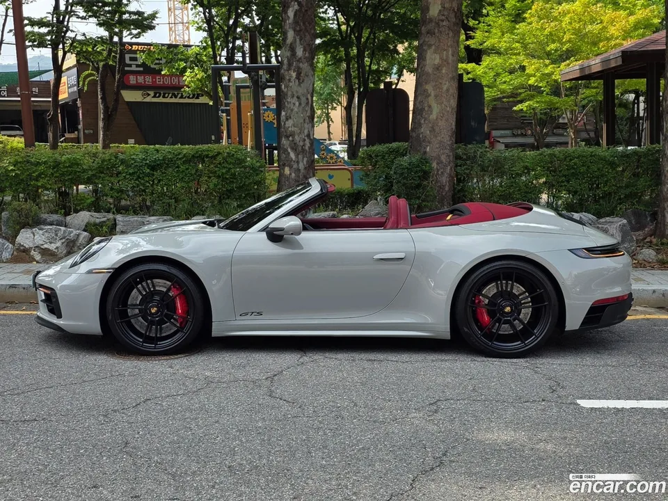 Porsche 911 (992) 4 GTS 2022 — thumbnail 2