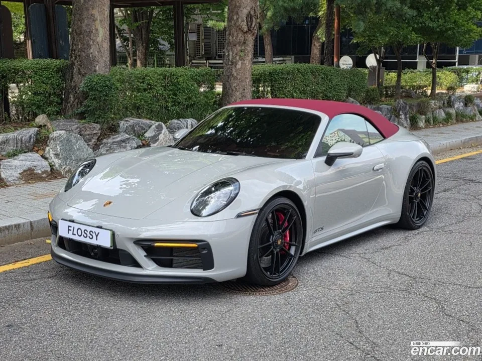 Porsche 911 (992) 4 GTS 2022 — photo 1, buy with delivery to Moscow