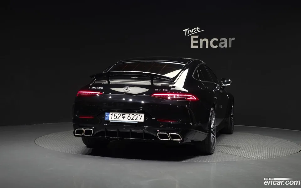 Mercedes-Benz AMG GT 4 43 4MATIC+ 2023 — thumbnail 4