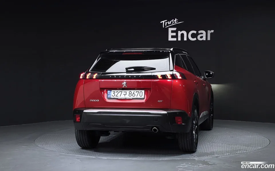Peugeot 2008 1.5 BlueHDi GT 2022 — thumbnail 4