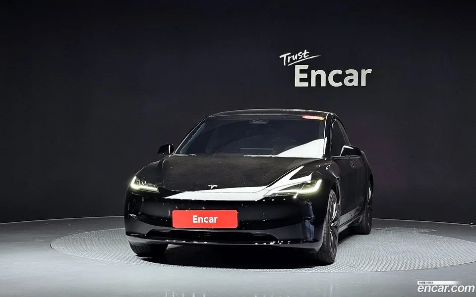 Tesla Model 3 RWD 2025 — thumbnail 3