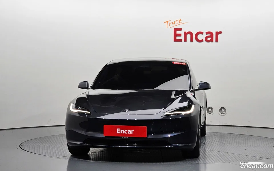 Tesla Model 3 RWD 2025 — thumbnail 3