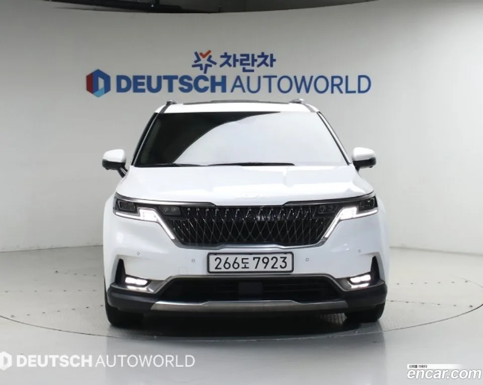 Kia Carnival 9 2022 — thumbnail 3