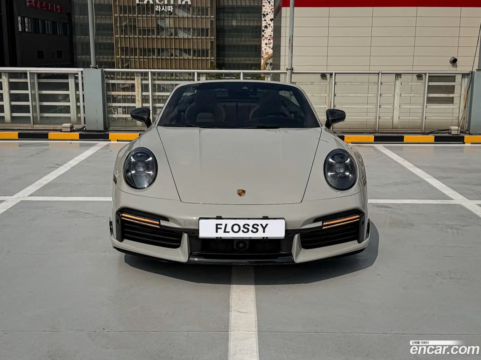 Porsche 911 (992) S 2023 — thumbnail 3