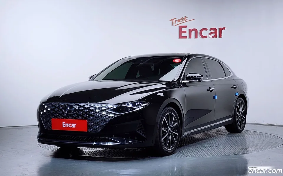 Hyundai Grandeur IG 2.5 2022 — photo 1, buy with delivery to Moscow