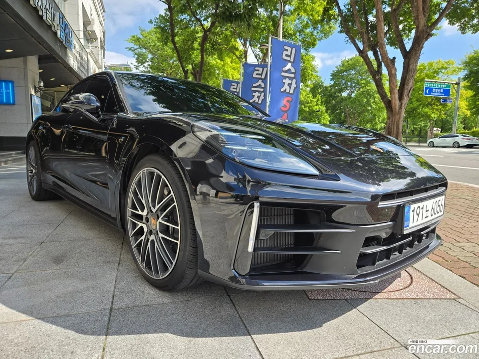 Porsche Panamera (976) 2.9 AWD 2024 — photo 1, buy with delivery to Moscow