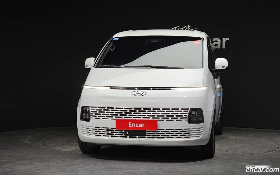 Hyundai Staria 4WD 11 2022 — thumbnail 3