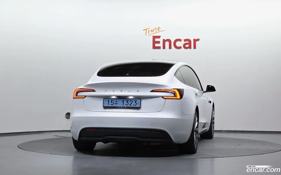 Tesla Model 3 RWD 2024 — thumbnail 4