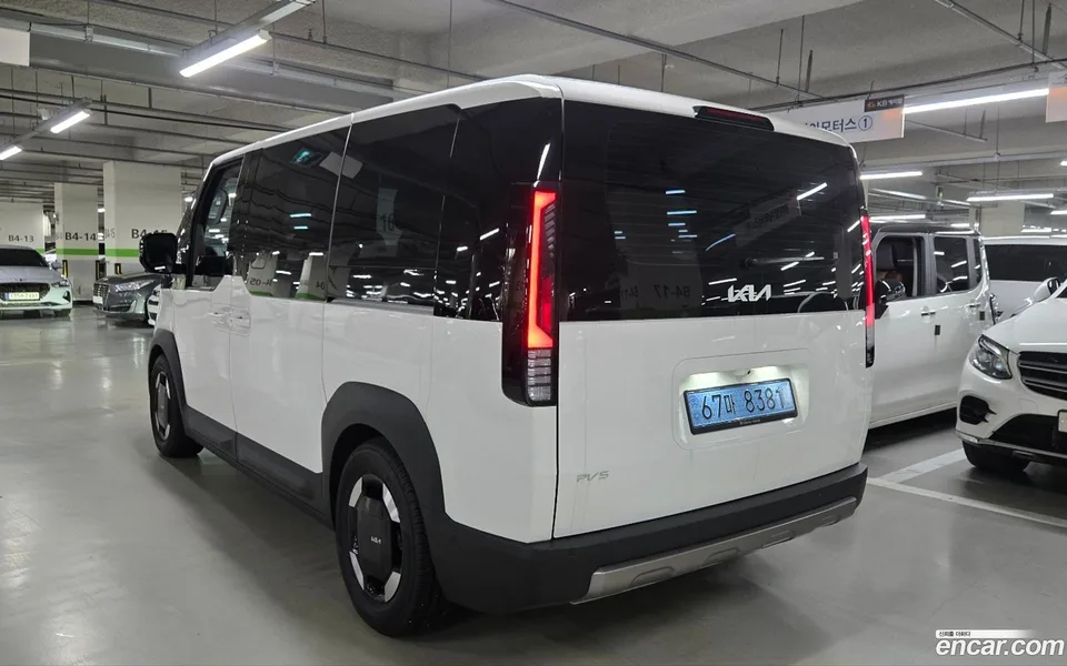 Kia PV5 2025 — thumbnail 3