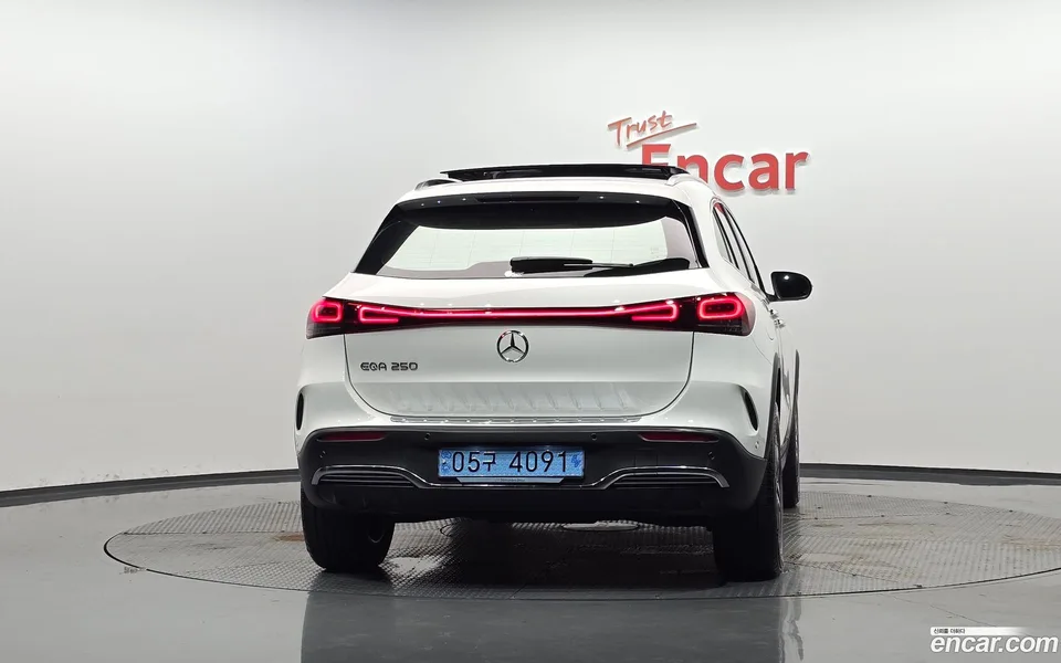 Mercedes-Benz EQA EQA250 AMG 2024 — thumbnail 4